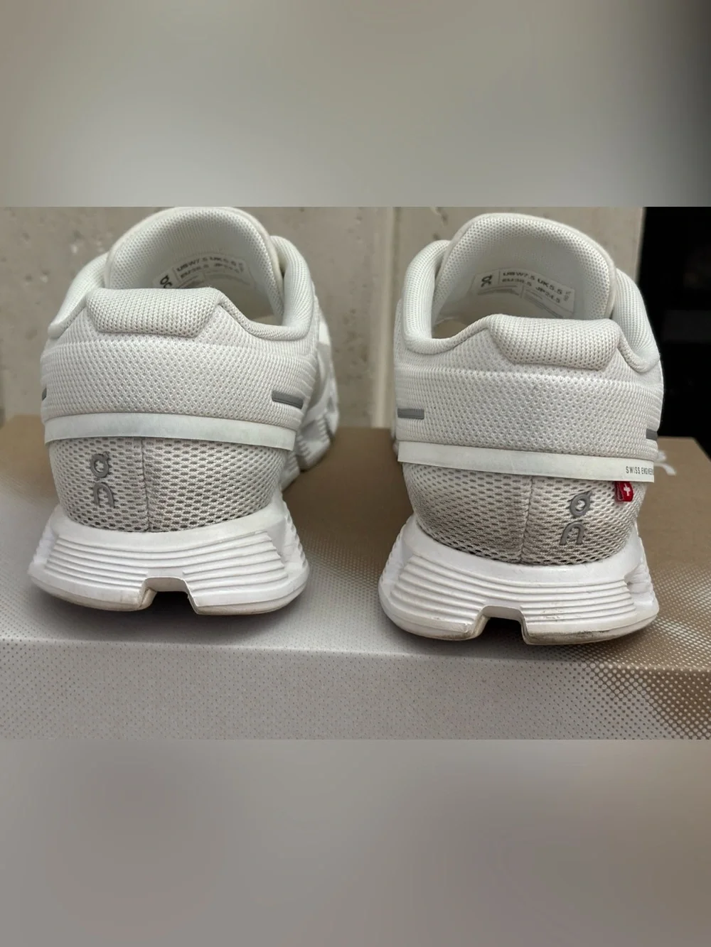 Women’s On Cloud 5 Shoes - Picture 6 of 16